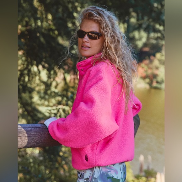 Free People Hit The Slopes Fleece Jacket in Hot Pink - Picture 3 of 8